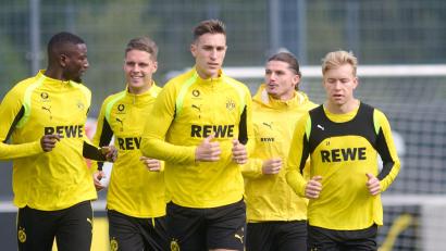 Bild: Bernd Thissen/dpa
Nico Schlotterbeck könnte schon bald sein Comeback für den BVB geben.