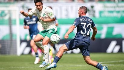 Bild: Daniel Karmann/dpa
Shinta Appelkamp (l) soll gegen Bochum in der Liga wieder dabei sein. (Archivbild)
