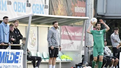 Bild: Hubert Ziegler
Dominic Rühl, Trainer DJK Gebenbach, fand nach dem 0:4 gegen Bayern Hof klare Worte.