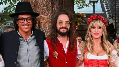 Bild: Felix Hörhager/dpa
Eine verlorene Runde „Mario Kart“ gegen seinen Stiefsohn Henry ist für Tom Kaulitz teuer geworden. (Archivbild)