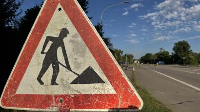 Symbolbild: Heike Unger
Ab Montag beginnen Bauarbeiten an der B 85 in Wackersdorf.
