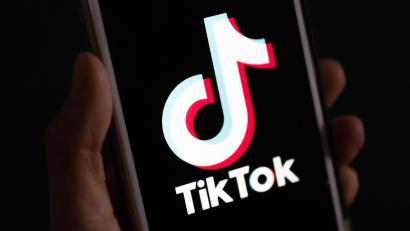 Bild: Monika Skolimowska/dpa
TikTok hat mittlerweile nicht nur China, sondern auch Europa und die USA erobert. (Symbolbild)