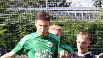 Archivbild: Rudi Gebert
Jakub Nedbaly (links, Szene aus der Partie gegen den 1. FC Trogen) erzielte das Tor zum 1:0-Sieg des SV Mitterteich beim VfR Katschenreuth.