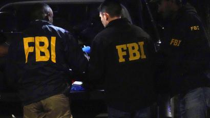 Symbolbild: Ty ONeil/AP/dpa
Seit 2021 ermittelte das FBI gegen den früheren US-Soldaten. Nun wurde der Mann für seine Taten in Grafenwöhr verurteilt.