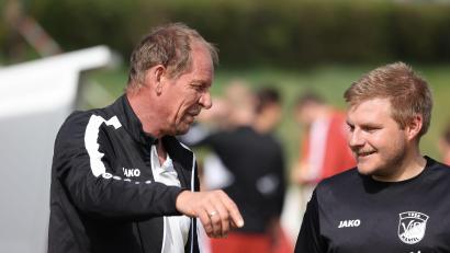 Bild: Dieter Jäschke
Michael Nordgauer (links) ist nicht mehr Trainer des VfB Mantel.