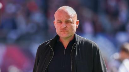 Bild: Jan Woitas/dpa
Sportchef Rouven Schröder muss nun einen neuen Trainer finden. (Archivbild)