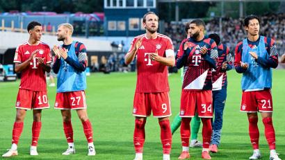 Bild: Uwe Anspach/dpa
Der FC Bayern bejubelte in Elversberg einen mühevollen Arbeitssieg.