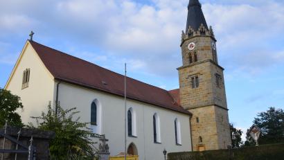 Bild: Paul Böhm
Der Gemeinderat Ebermannsdorf lehnt den Zuschussantrag der Katholischen Kirchenverwaltung St. Nikolaus in Pittersberg für die Innensanierung einstimmig ab. Der Grund ist die angespannte Finanzlage der Gemeinde.