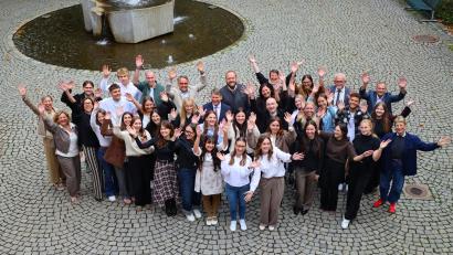 Bild: Stadt Weiden
Gruppenbild der vereidigten Lehramtsanwärter im Rathaus Weiden.