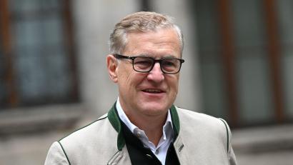 Bild: Sven Hoppe/dpa
Spricht sich für das Kompassmodell aus: Jan-Christian Dreesen. (Archivbild)