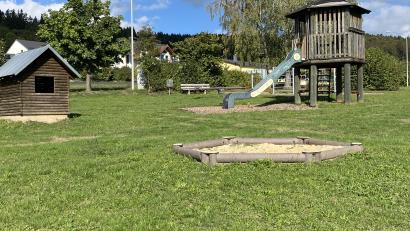 Bild: Josef Glas
Der Sandkasten im Kinderspielplatz "Auf der Trath" erhält ein Sonnensegel.