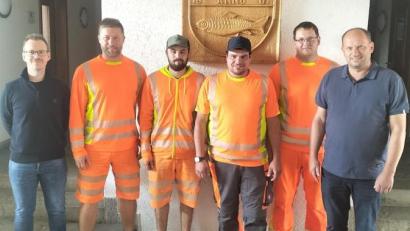 Bild: Markt Eslarn
Neues Führungsteam im Bauhof: Erster Bürgermeister Thomas Kleber, Klärwärter Sebastian Wild, Wasserwart Manuel Demleitner, stellv. Bauhofleiter Fabian Dierl, Bauhofleiter Johannes Meckl, Personalleiter Fabian Dimper (von rechts nach links)
