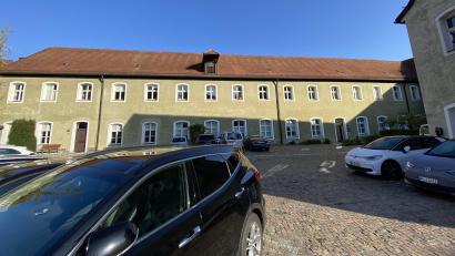 Bild:  Andreas Ascherl 
Die Stadt Amberg selbst will in diesem Bereich des Baureferats eine PV-Anlage installieren. Darüber gab es auch Diskussionen im Bauausschuss.