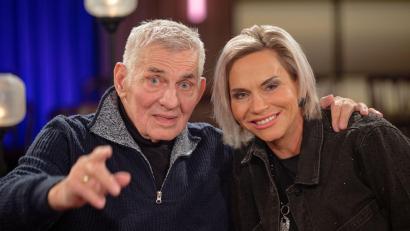 Bild: Henning Kaiser/dpa
Heinz Hoenig und seine Ehefrau Annika Kärsten-Hoenig haben zwei kleine Kinder. (Archivbild)