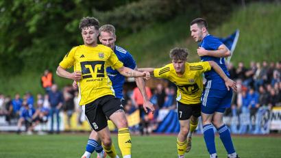 Archivbild: Jonas Löffler
Bekanntes Duell: Der SV Hahnbach (gelb) und der SV Etzenricht standen sich zuletzt im Sommer in der Landesliga-Relegation gegenüber.