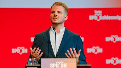 Bild: Frank Molter/dpa
Tim Klüssendorf hat geforderte Unterlagen nun nachgereicht. (Archivbild)