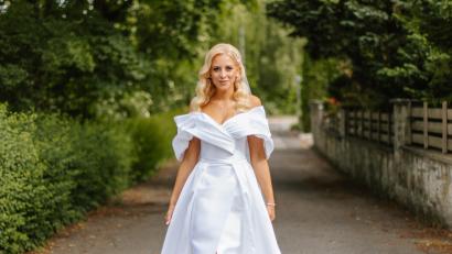 Bild: Samycreative
An ihrer Hochzeit trug Melissa Wittich das Brautkleid aus dem Amberger Geschäft.