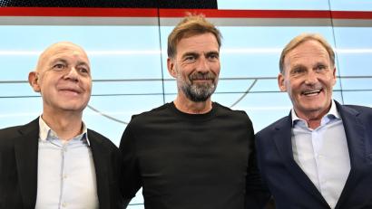 Bild: Florian Wiegand/dpa
DFB-Vizepräsident Hans-Joachim Watzke (r) mit Bundestrainer Jürgen Klopp (M) DFB-Präsident Bernd Neuendorf. (Archivbild)