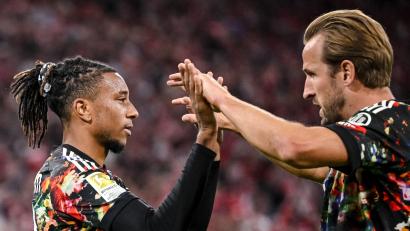 Bild: Harry Langer/dpa
Zwei für den Ballon d'Or: Das Fünf-Tore-Duo Michael Olise (l) und Harry Kane.