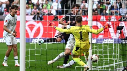 Bild: Federico Gambarini/dpa
Eric Martel erzielte das dritte Mainzer Tor.