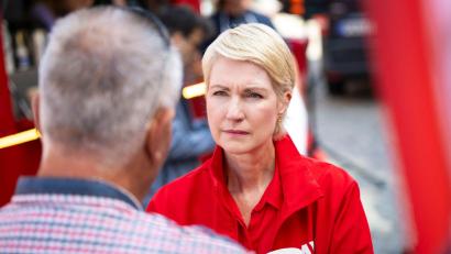 Bild: Philip Dulian/dpa
Die amtierende Ministerpräsidentin Manuela Schwesig ist SPD-Spitzenkandidatin. (Archivbild)