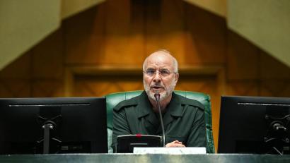 Bild: Hamed Malekpour/Khane Melat/dpa
Irans Parlamentspräsident Mohammed Bagher Ghalibaf verlangt von den USA Konzessionen, bevor Verhandlungen weitergehen können. (Archivbild)