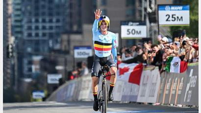 Bild: Christinne Muschi/The Canadian Press/AP/dpa
Remco Evenepoel ist im Zeitfahren nicht zu schlagen.