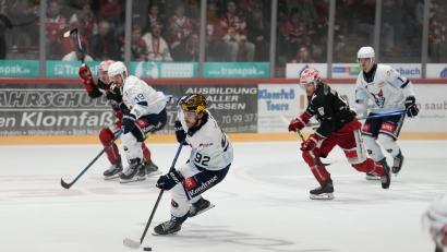 Bild: A. Chuc
Der Goldhelm der Blue Devils Weiden, Brayden Tracey, war auch in Bad Nauheim erfolgreich.
