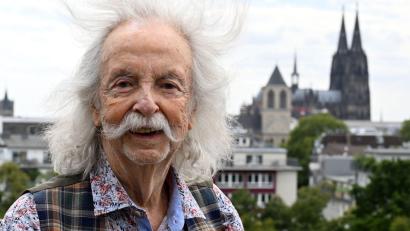 Bild: Federico Gambarini/dpa
Jean Pütz hat eine Wohnung mit Dom-Blick bezogen.