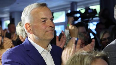 Bild: Jens Büttner/dpa
Leif-Erik Holm, Ministerpräsidentenkandidat der AfD, zeigte sich im Landtagswahlkampf in Mecklenburg-Vorpommern bürgerlich und nahbar.