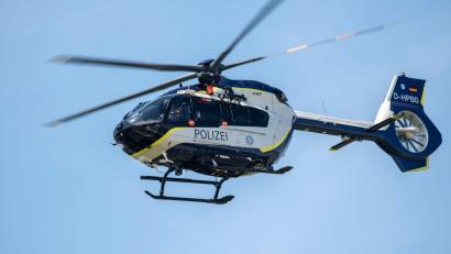 Bild: Stefan Puchner/dpa
Per Hubschrauber wurde der tote 22-Jährige geborgen. (Symbolbild)