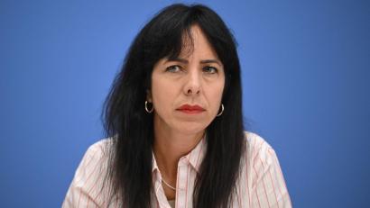 Bild: Britta Pedersen/dpa
Elif Eralp muss vor Gesprächen mit möglichen Koalitionspartnern noch einiges klären.