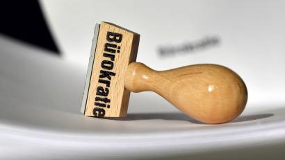 Bild: Ralf Hirschberger/dpa-Zentralbild/dpa
Bürokratie ist das Schreckgespenst der deutschen Wirtschaft - noch vor Energie- und Arbeitskosten. (Symbolbild)