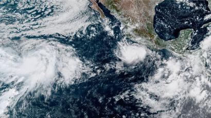 Bild: Uncredited/NOAA/AP/dpa
„Polo“ wird in den nächsten Tagen voraussichtlich die höchste Hurrikanstärke erreichen.