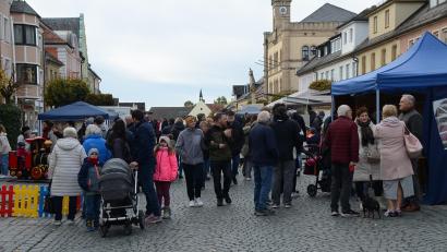 Archivbild: ak
In Kemnath steigt am 11. Oktober wieder ein Herbstmarkt. 13 Aussteller waren 2025 (Bild) bei der Veranstaltung vor Ort.