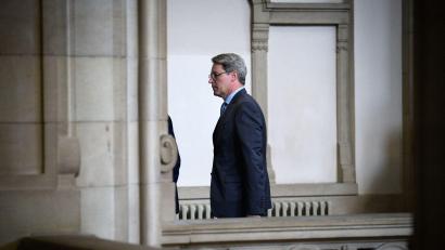 Bild: Bernd von Jutrczenka/dpa
Vor dem Landgericht Berlin hat der Prozess gegen den ehemaligen Bundesverkehrsminister Andreas Scheuer begonnen.
