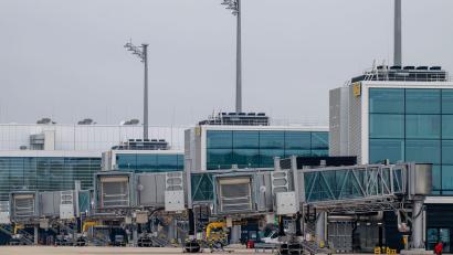 Bild: Peter Kneffel/dpa
Bei dem Unfall am Münchner Flughafen waren keine weiteren Menschen zu Schaden gekommen. (Archivbild)