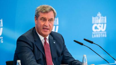 Bild: Daniel Vogl/dpa
Die CSU will am System gesetzlicher und privater Kassen nicht rütteln.