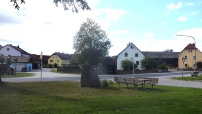 Bild: Ernst Frischholz
Die Gemeinde Püchersreuth gibt der Autobahn GmbH keine Zustimmung für eine Zufahrt des Baustellenverkehrs durch Pfaffenreuth zur Autobahnbrücke Windischeschenbach.