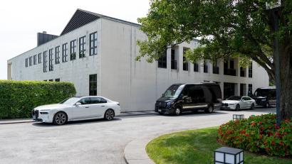 Bild: Soeren Stache/dpa
Die deutsche Botschaft in Washington. (Archiv)