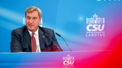 Bild: Daniel Vogl/dpa
Markus Söder fordert Konsequenzen aus dem Linken-Sieg in Berlin.