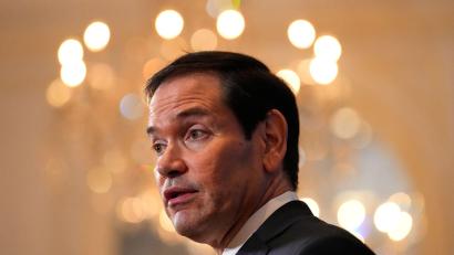 Bild: Yuki Iwamura/AP/dpa
Den USA bereitet eine mögliche Ausweitung des Ukraine-Kriegs auf andere Regionen Sorgen - sagt Außenminister Rubio.