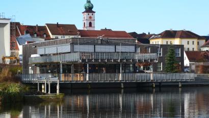 Archivbild: Thorsten Schreiber
Der geplante Weihnachtsmarkt soll auf dem Platz am See im Bereich des Hotels Seenario stattfinden.