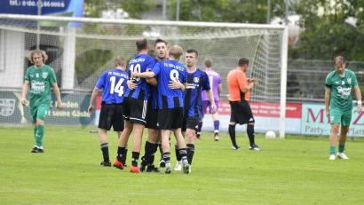 Archivbild: Hubert Ziegler
Für den FC Edelsfeld geht es in der Kreisliga Süd am Samstag zum Tabellenführer TuS Rosenberg – Trainer Markus Dehling rechnet seiner Mannschaft im Aicher-Stadion eher geringe Chancen aus.