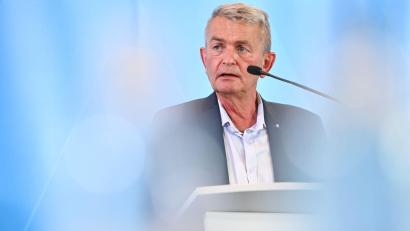 Bild: Tobias Hase/dpa
Der Hauptgeschäftsführer der vbm, Bertram Brossardt, erwartet eine harte Tarifrunde. (Archivbild)