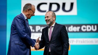 Bild: Kay Nietfeld/dpa
Weber stärkt Merz den Rücken. (Archivbild)