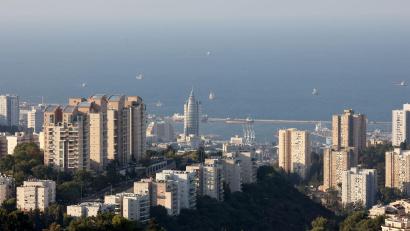 Bild: Gil Cohen Magen/XinHua/dpa
Der Hafen von Haifa. (Symbolbild)