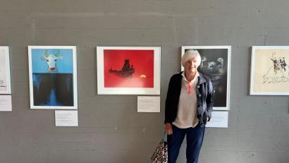 Bild: Wilhelm Koch
Die Witwe von Helme Heine, Gisela von Radowitz, hat noch einmal die Helme-Heine-Ausstellung in Etsdorf besucht.