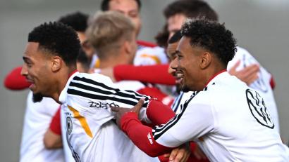 Bild: Federico Gambarini/dpa
Bambasé Conté muss auf sein Debüt in der Nationalmannschaft noch warten.