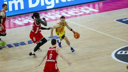 Bild: Matthias Stickel/dpa
Alba Berlin gewann das fünfte Finale in München. (Archivbild)
